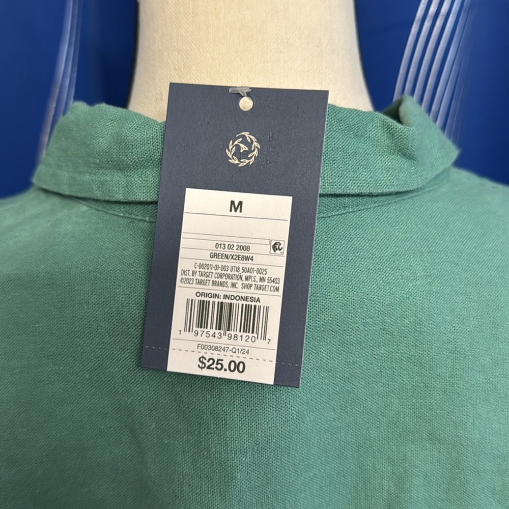 Universal Thread Green Button-Up Shirt, Relaxed Fit - Picture 4 of 4